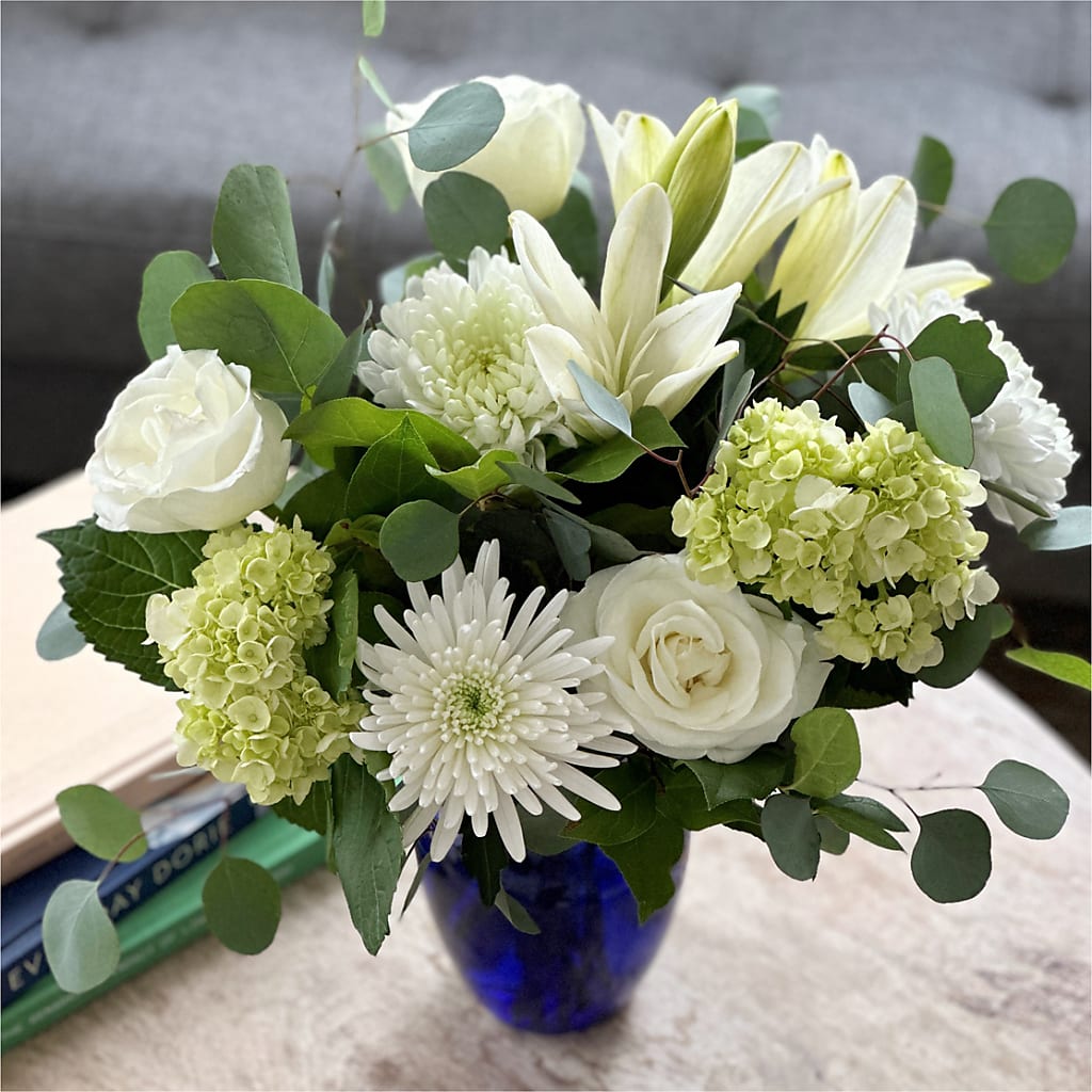 Snowy Dreams Bouquet –  Flowers By Van Brunt, Long Branch NJ